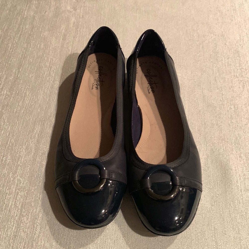 Clarks Gracelin Wind Black & Navy Leather Ballet Flat